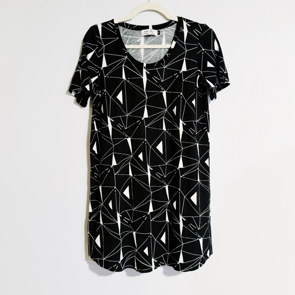 Ava Sky - Black and White Geometric Print Dress